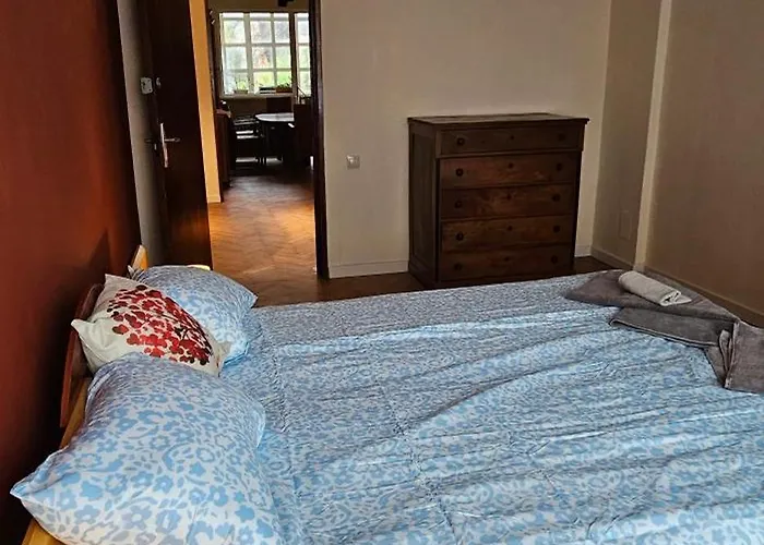 Elegant And Cozy アパート