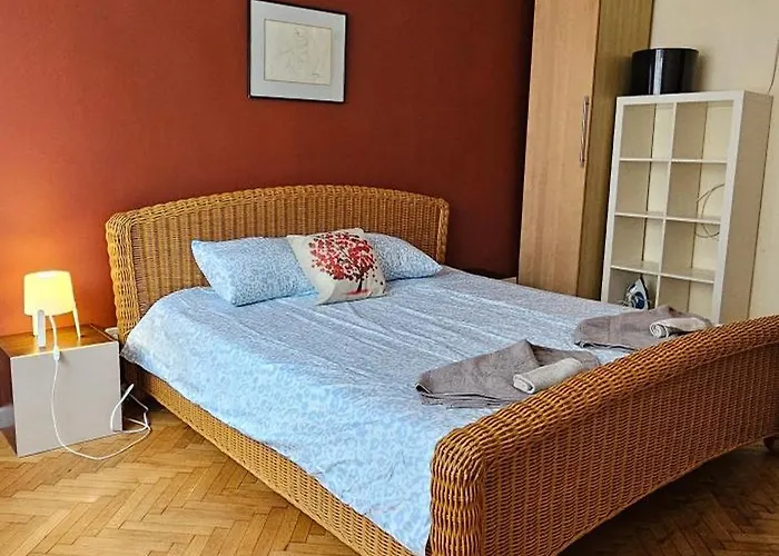 Elegant And Cozy アパート *