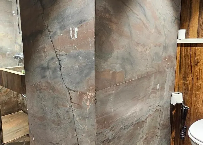 Elegant And Cozy アパート *