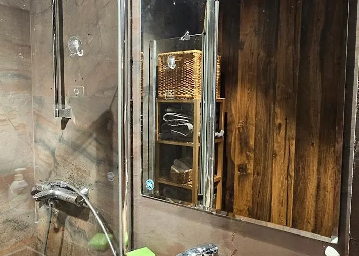 Elegant And Cozy アパート *