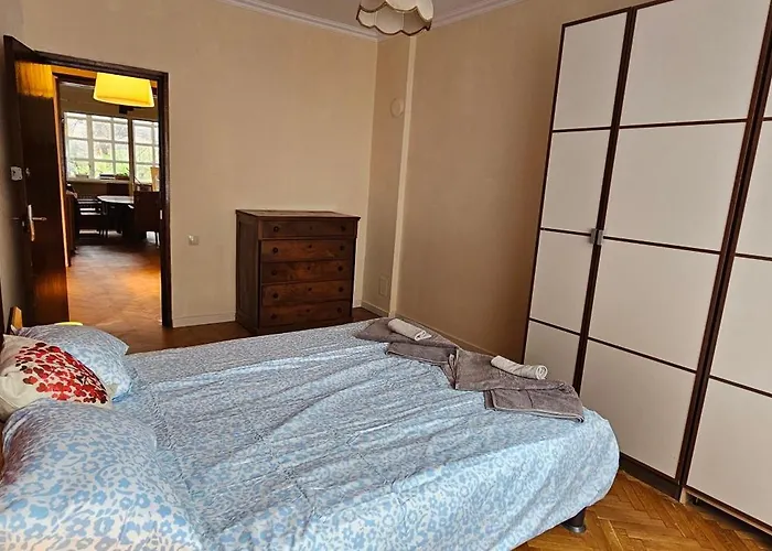 Elegant And Cozy アパート *